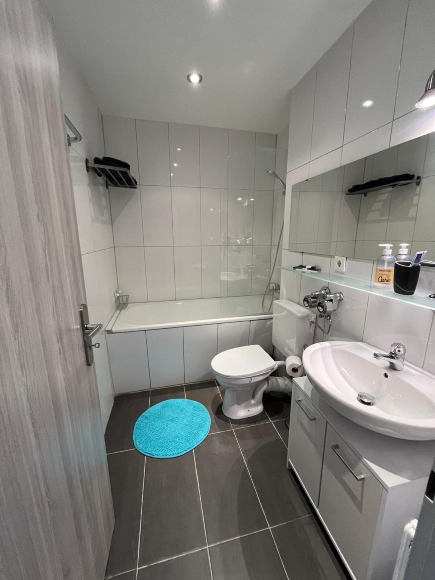 Balance Apartment Duesseldorf - Neuss With Parking Luaran gambar